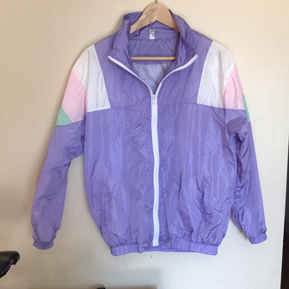 Purple vintage windbreaker with pastel details